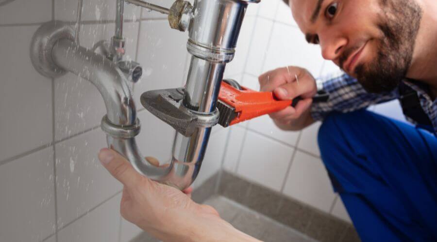 Expert burst pipe repair services in Newberg, OR